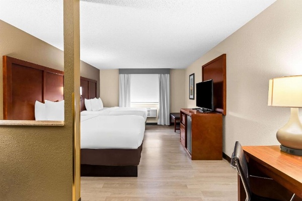 Comfort Suites Grayslake Near Libertyville North image 18